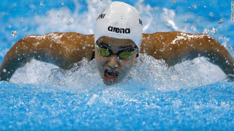 yusra-mardini-refugee-swimmer-off-to-flying-start-after-pope-francis-sends-letter